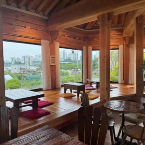 더포레스트 퀸 리뷰 사진