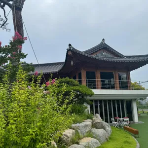 더포레스트 퀸 리뷰 사진