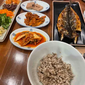 복남이네 꽁당보리밥 사진