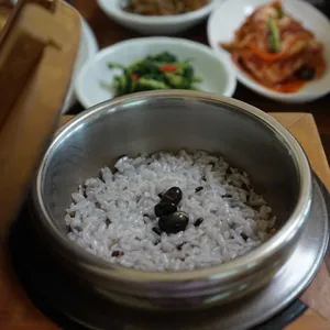 굼터 사진