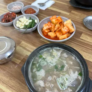 도솔순대국밥 사진