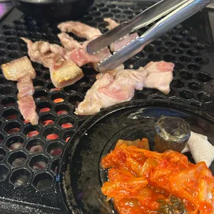 청춘껍데기 대표 사진