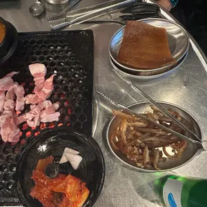 청춘껍데기 사진
