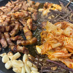 소설 육전냉면.정육식당 대표 사진