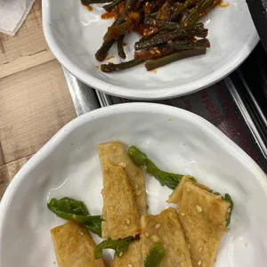 소설 육전냉면.정육식당 사진