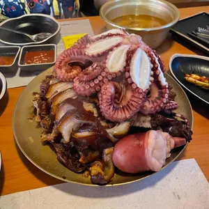 야들야들한보약족발보쌈 사진 1