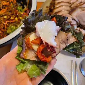 야들야들한보약족발보쌈 사진