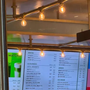 투썸플레이스 리뷰 사진