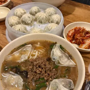 명동교자 사진 1