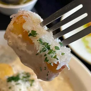 다이닝 슬로우 라이프 사진