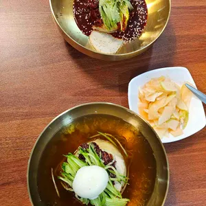 나아구 너밀면 대표 사진