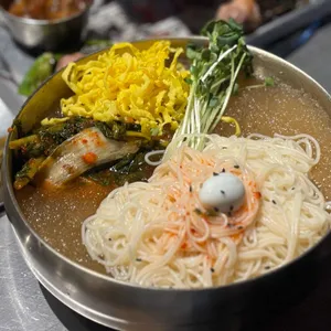 돈멜 사진