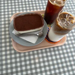 얀앤욘 사진