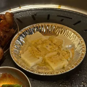 고기굽는남자 사진