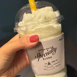 컴포즈커피 사진