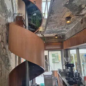 업스탠딩 리뷰 사진