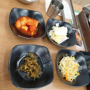 통큰솥뚜껑닭볶음탕 사진