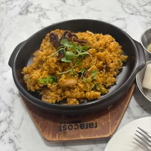 라라코스트 사진