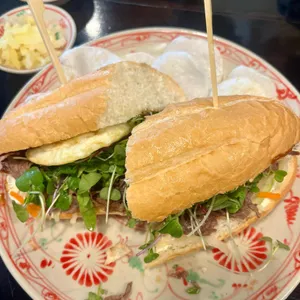 에머이 대표 사진