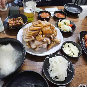 50년장충동왕족발보쌈 사진