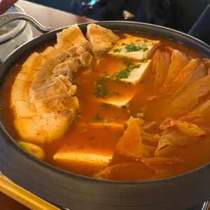 더기와 사진