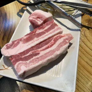 두툼참숯초벌구이 사진