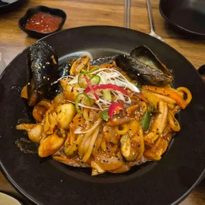 도모다찌 대표 사진