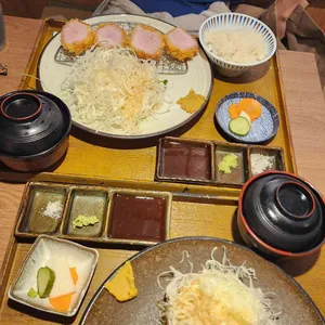 크레이지카츠 대표 사진