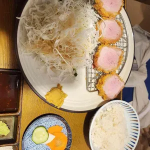 크레이지카츠 사진