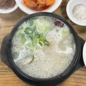 장수한방삼계탕 사진 1