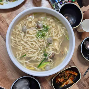 다대포버들집바지락해물칼국수 사진