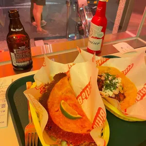 비틀비틀, 비틀스타코 사진