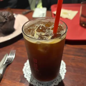 카페 머물다 사진 1