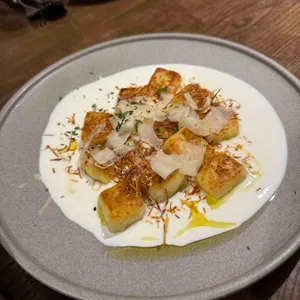 세디치 대표 사진