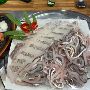 탐나종합어시장 사진