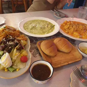 앨빈쿠치나 대표 사진