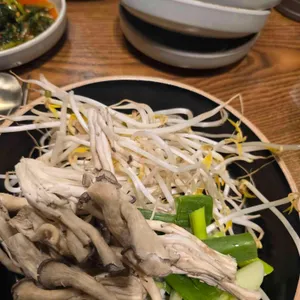 남자마늘보쌈 사진