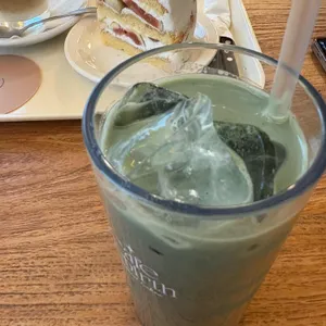 카페 리벌스 사진