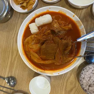 죽여주는김치찜김치찌개 사진 1