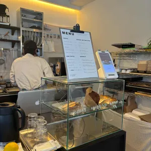 엠오더블유 리뷰 사진