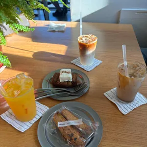 엠오더블유 사진