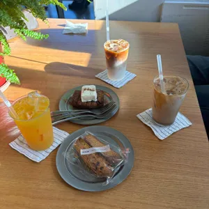 엠오더블유 대표 사진