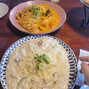 로니로티 사진