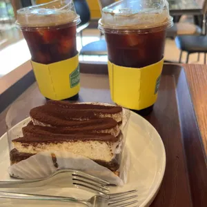 레인보우312 대표 사진