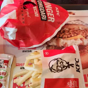KFC 신사역 사진