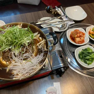 육본한우정육식당 사진 2