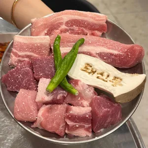 돼신동 사진 1