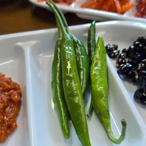 고기듬뿍대왕비빔밥 사진