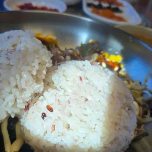 고기듬뿍대왕비빔밥 리뷰 사진