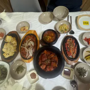 돌솥밥시골밥상 사진 1